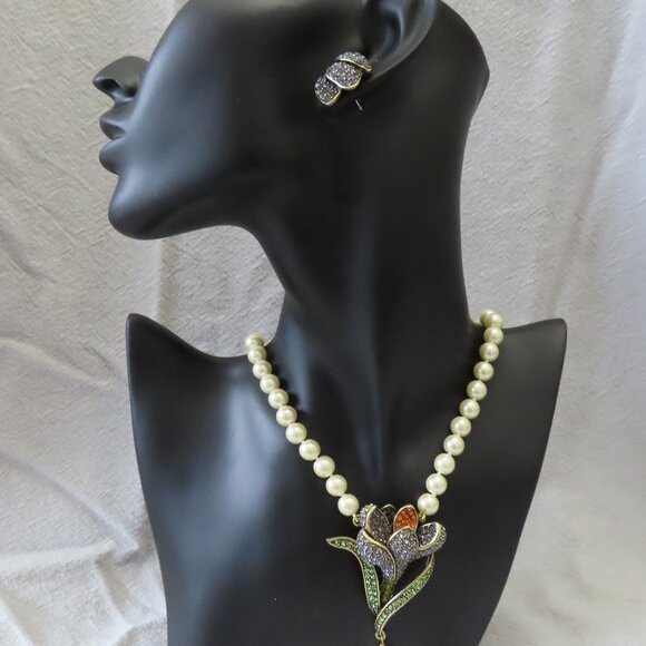 Heidi Daus Necklace, earrings and matching ring - Picture 1 of 8
